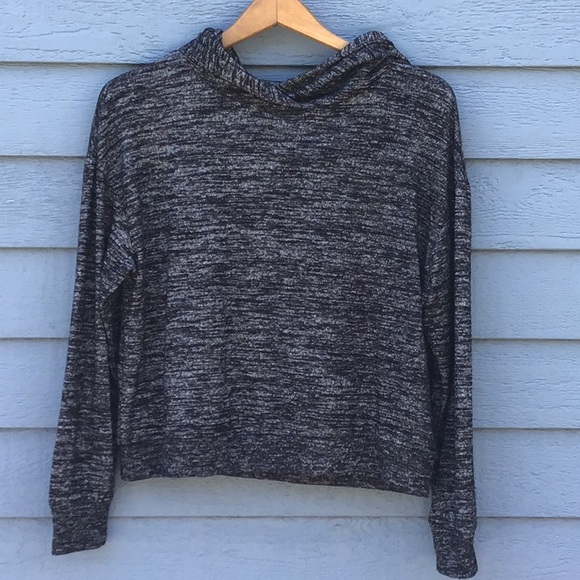 GAP Softspun Pullover Hoodie - Picture 3 of 8